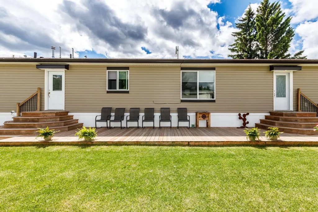 4705 45 Avenue Alix AB T0C 0B0