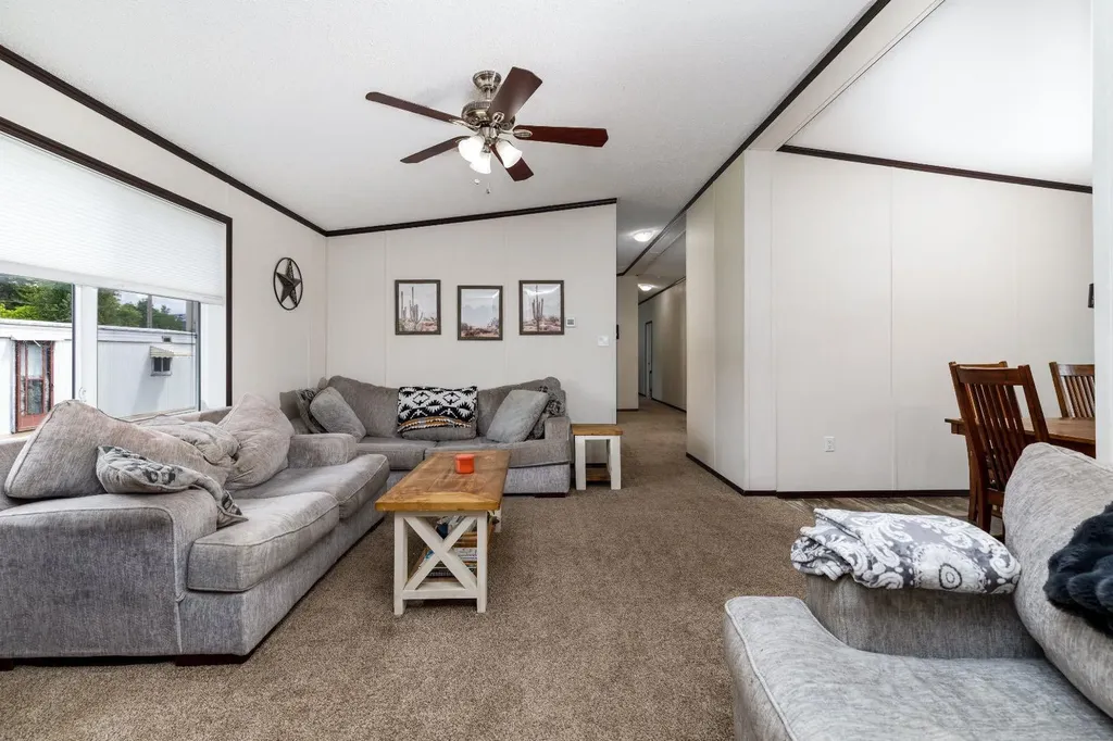 4705 45 Avenue Alix AB T0C 0B0