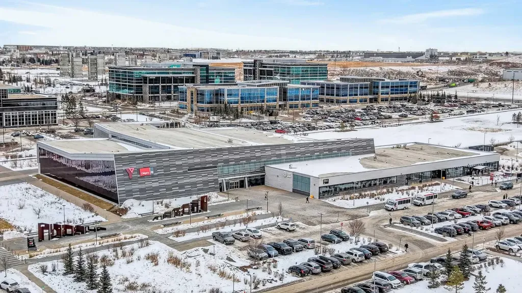 233 Les Jardins Park SE Calgary AB T2C 5V3