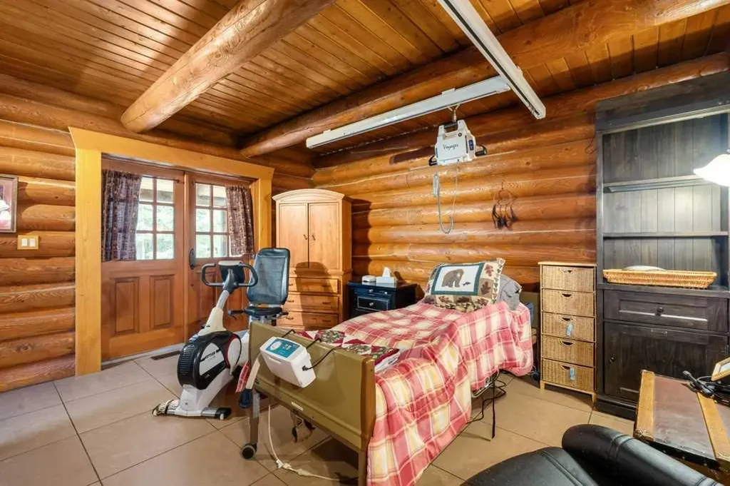 4147 Highway 587 Rural Mountain View County AB T0M 0K0