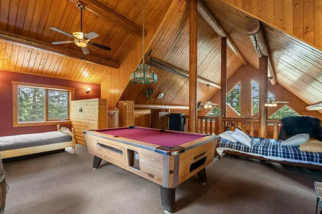 4147 Highway 587 Rural Mountain View County AB T0M 0K0