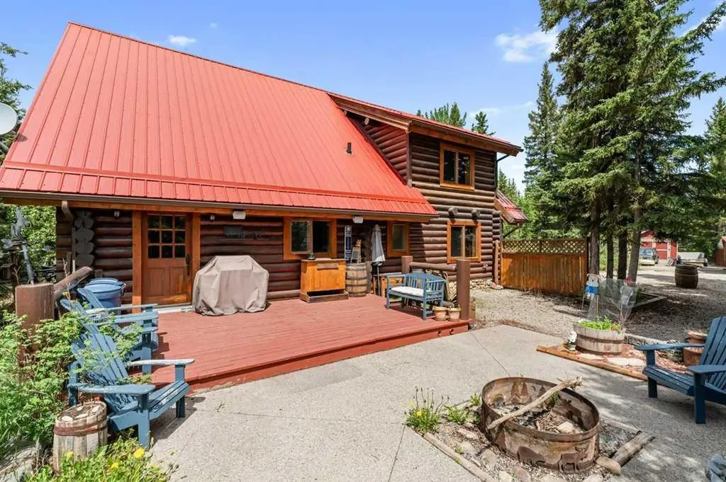 4147 Highway 587 Rural Mountain View County AB T0M 0K0