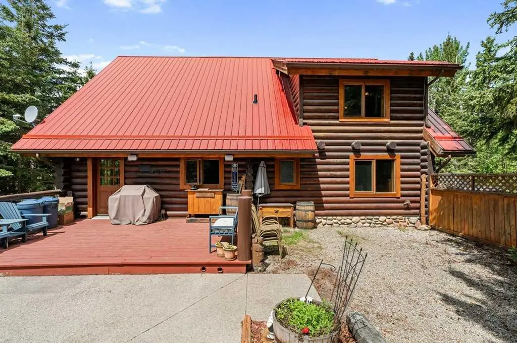4147 Highway 587 Rural Mountain View County AB T0M 0K0
