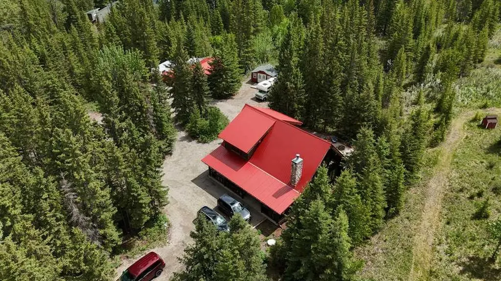 4147 Highway 587 Rural Mountain View County AB T0M 0K0