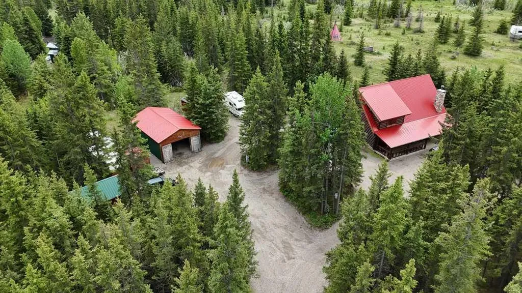 4147 Highway 587 Rural Mountain View County AB T0M 0K0