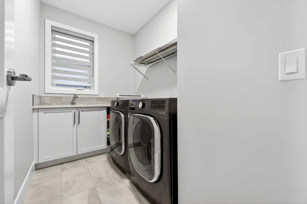 95 Rock Lake View NW Calgary AB T3G 0E9