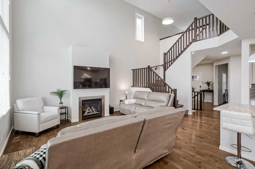 225 Kingsmere Cove SE Airdrie AB T4A 0S1
