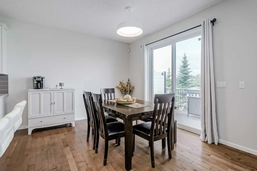 225 Kingsmere Cove SE Airdrie AB T4A 0S1