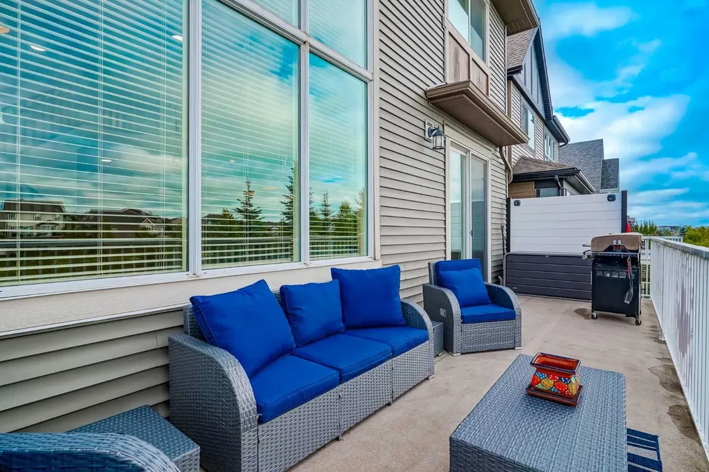 225 Kingsmere Cove SE Airdrie AB T4A 0S1