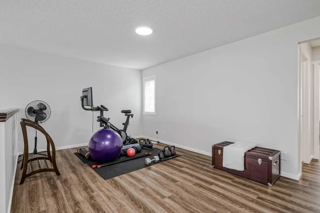 225 Kingsmere Cove SE Airdrie AB T4A 0S1