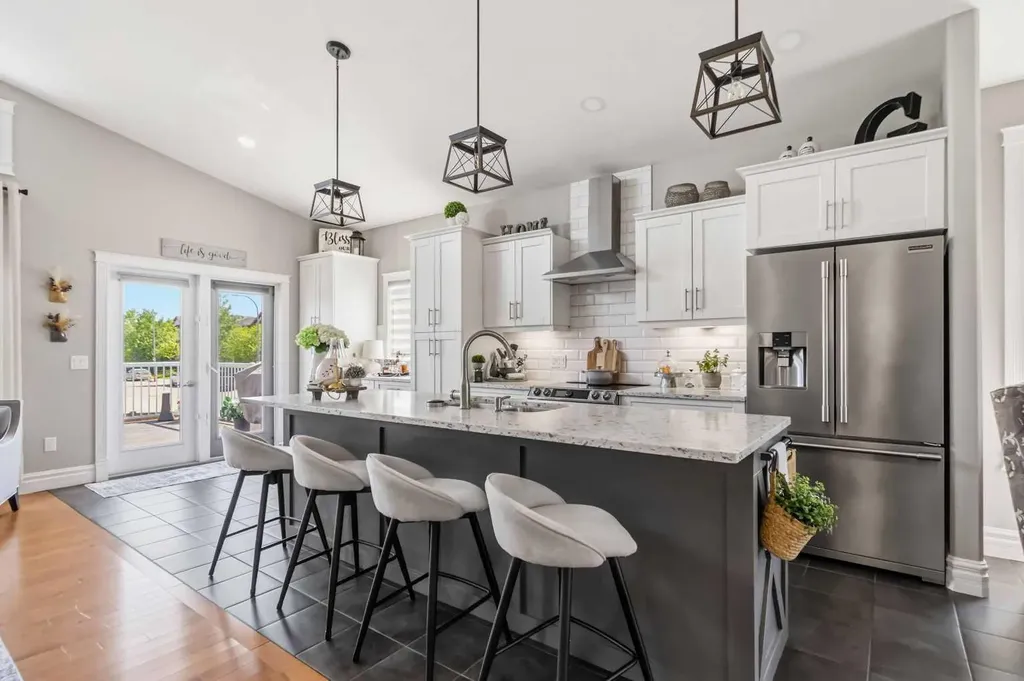 209 Fireweed Crescent Fort Mcmurray AB T9K0J4