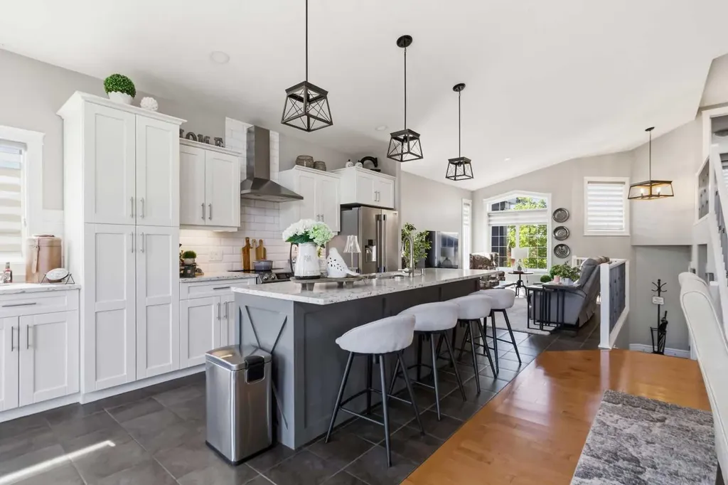 209 Fireweed Crescent Fort Mcmurray AB T9K0J4