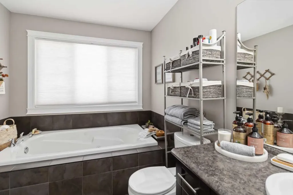 209 Fireweed Crescent Fort Mcmurray AB T9K0J4