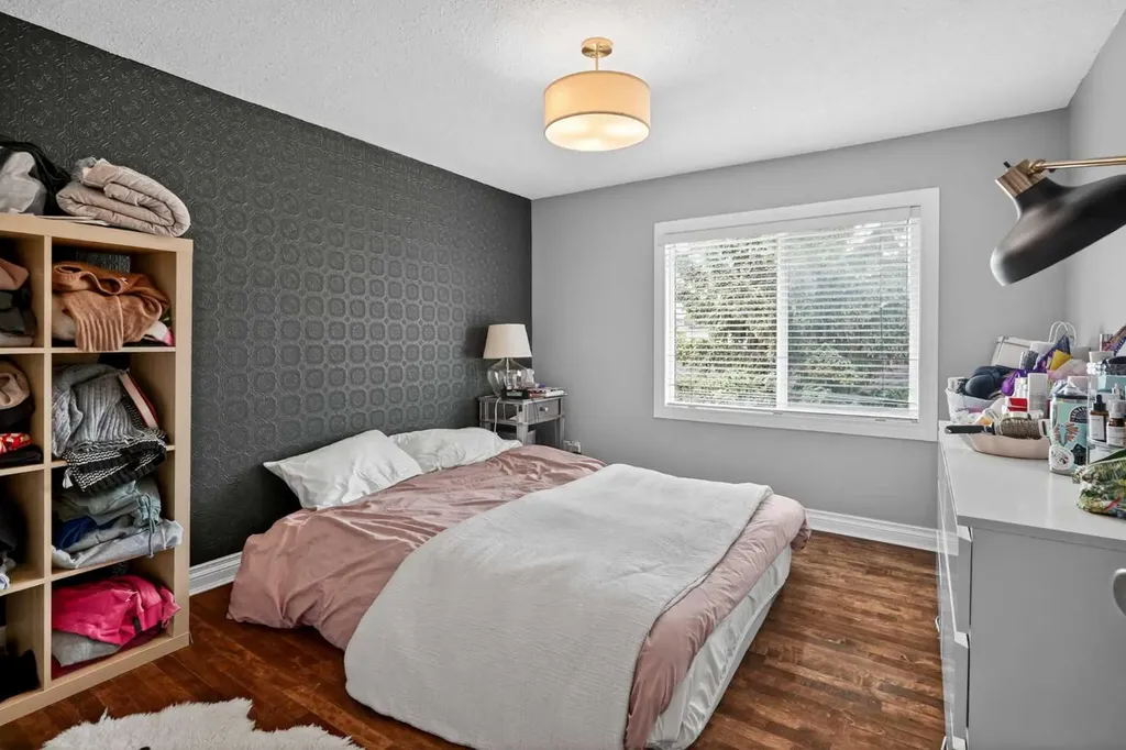 4421 Quentin Court SW Calgary AB T2T 6B8