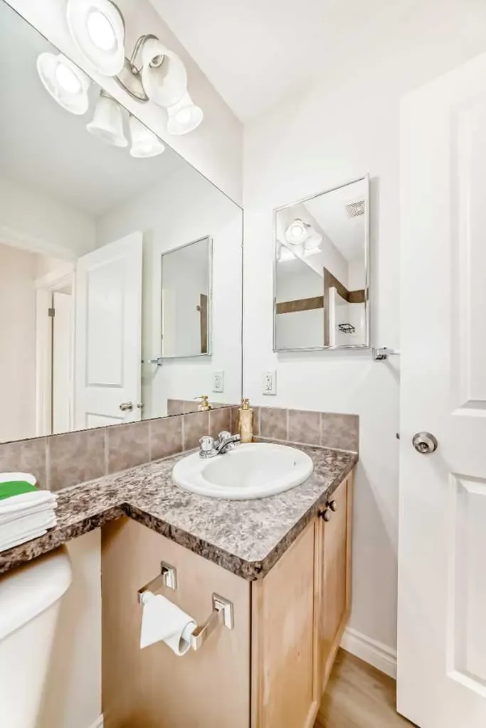 150 Auburn Bay Heights SE Calgary AB T3M 0A7