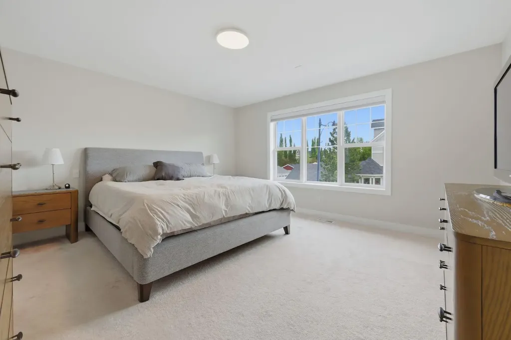 266 Somme Avenue SW Calgary AB T2T5J9