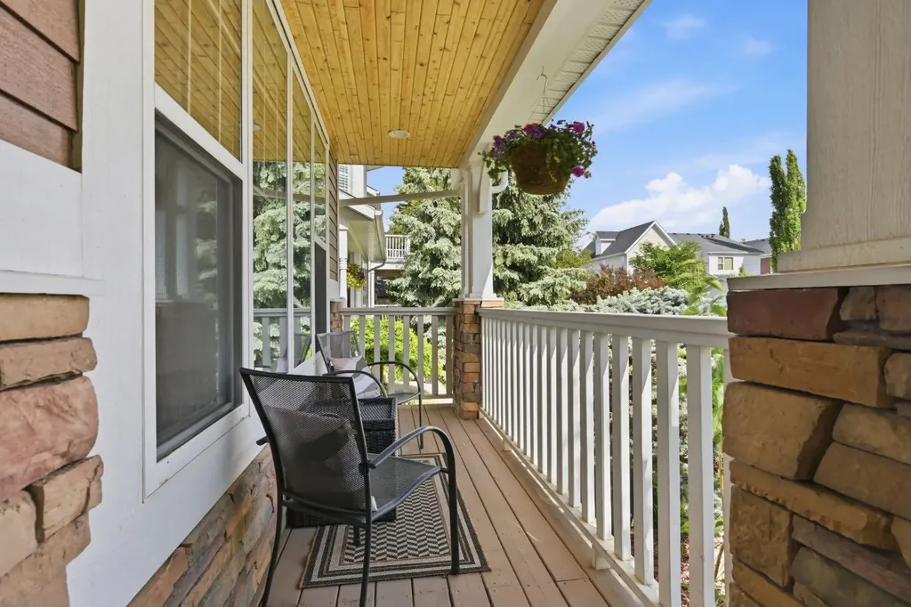 266 Somme Avenue SW Calgary AB T2T5J9