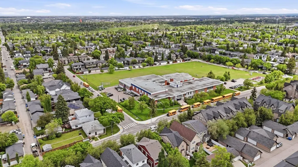 266 Somme Avenue SW Calgary AB T2T5J9