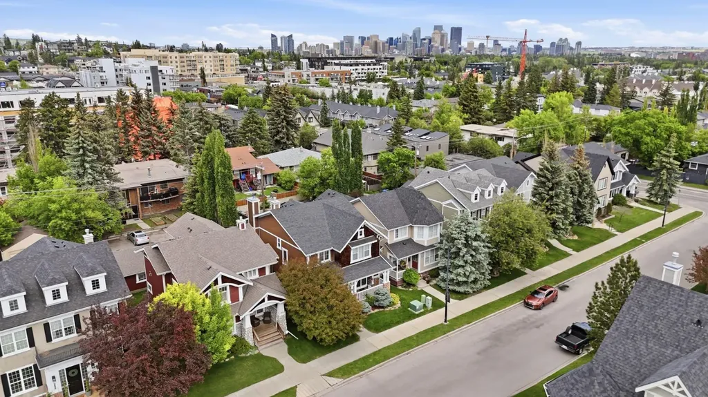 266 Somme Avenue SW Calgary AB T2T5J9