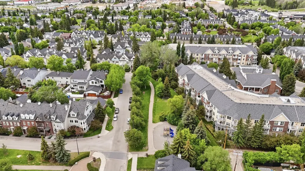 266 Somme Avenue SW Calgary AB T2T5J9
