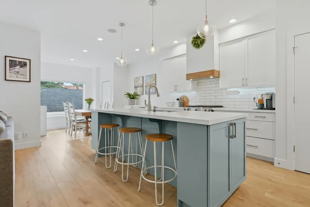 266 Somme Avenue SW Calgary AB T2T5J9