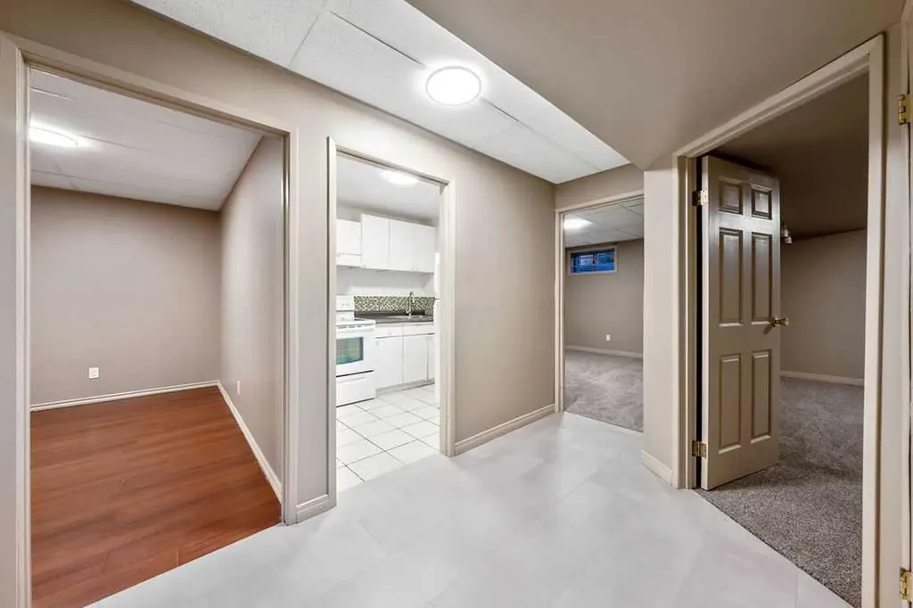 71 Templeson Road NE Calgary AB T1Y 5L5