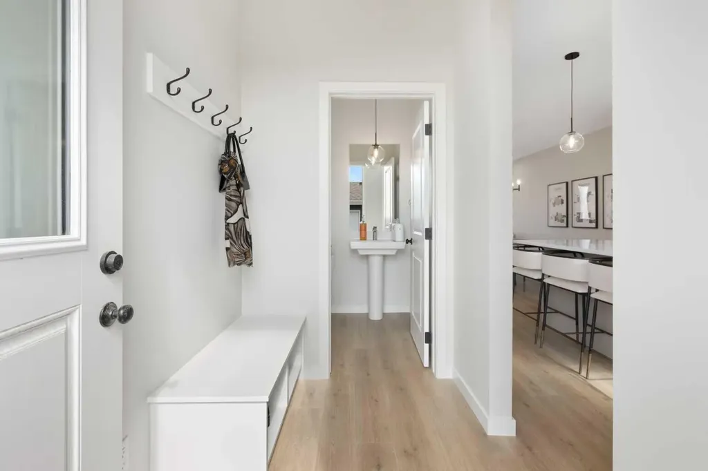 1441 Rangeview Drive SE Calgary AB T3S0K5