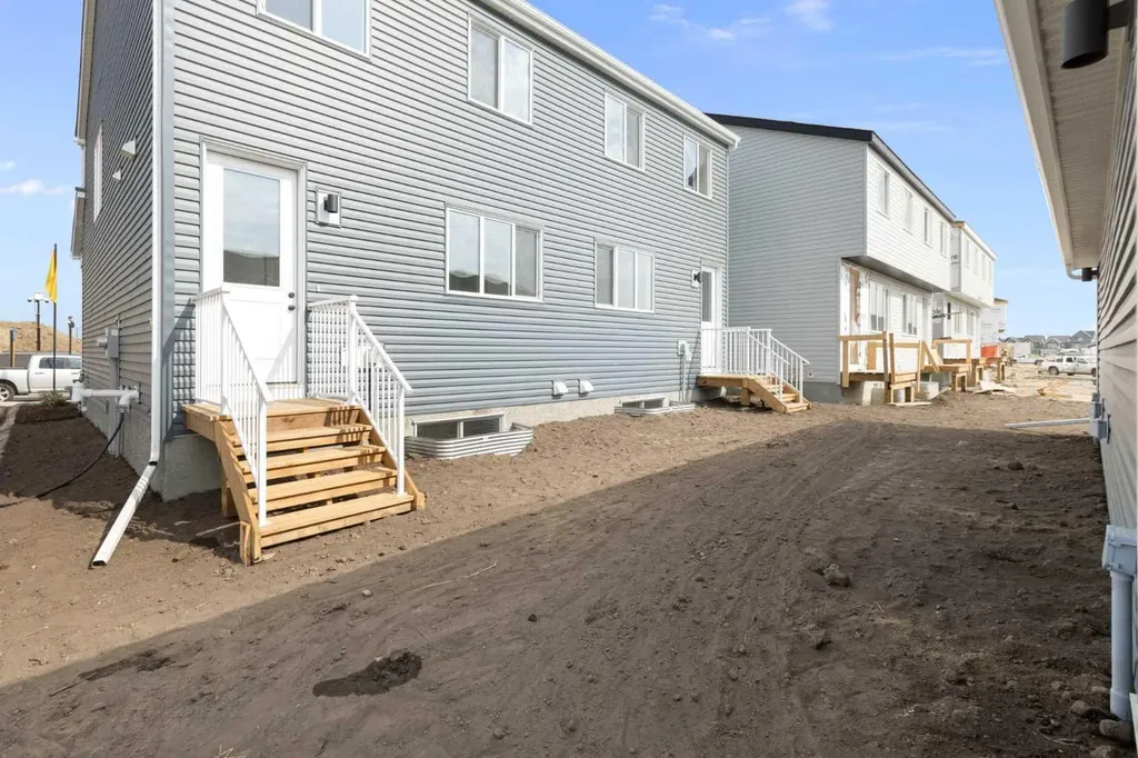 1441 Rangeview Drive SE Calgary AB T3S0K5