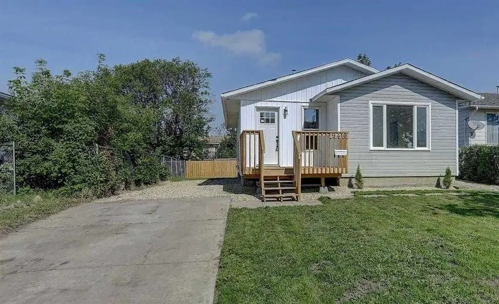 9410 80 Avenue Grande Prairie AB T8V 5J4