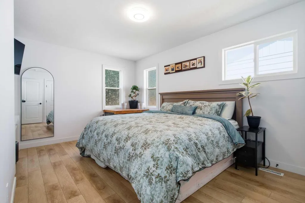 9410 80 Avenue Grande Prairie AB T8V 5J4