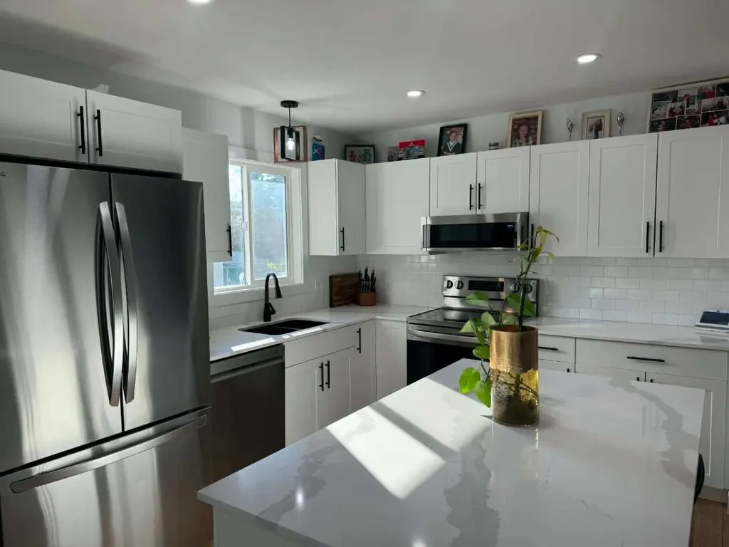 9410 80 Avenue Grande Prairie AB T8V 5J4