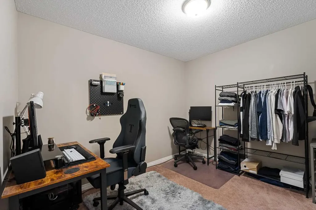 369 Rocky Vista Park NW Calgary AB T3J 5K7