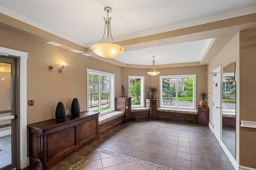 369 Rocky Vista Park NW Calgary AB T3J 5K7