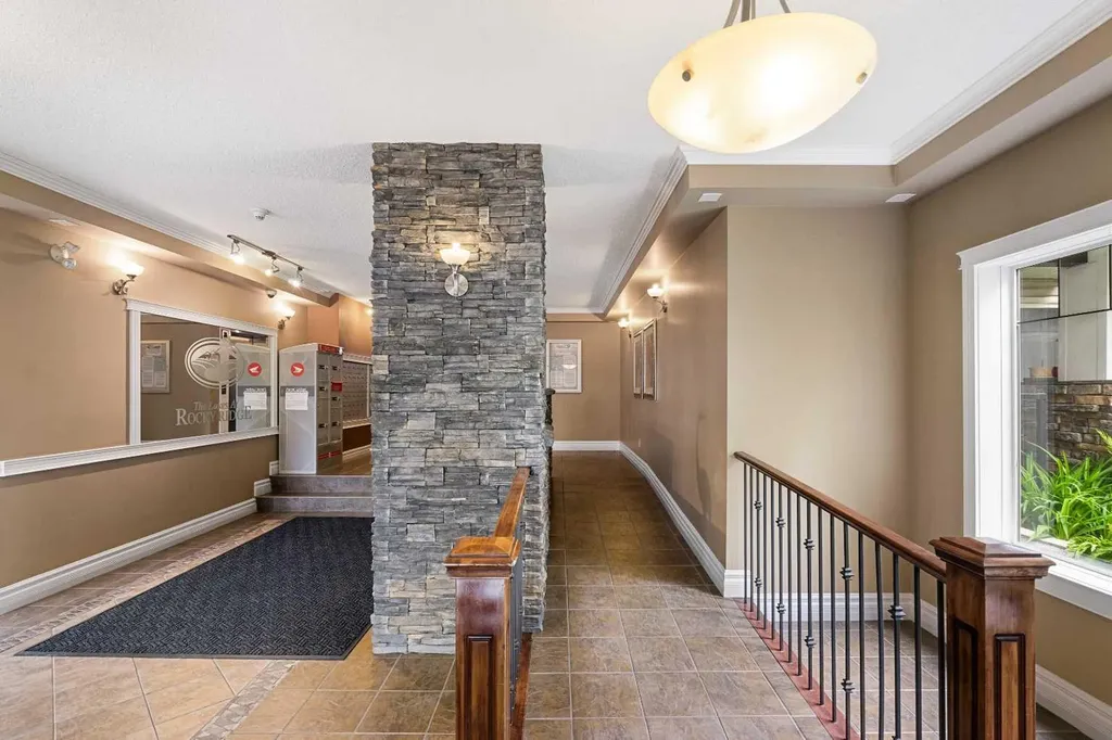 369 Rocky Vista Park NW Calgary AB T3J 5K7