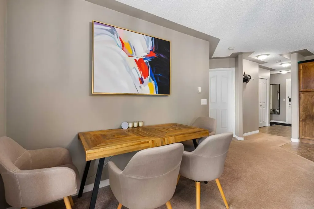 369 Rocky Vista Park NW Calgary AB T3J 5K7