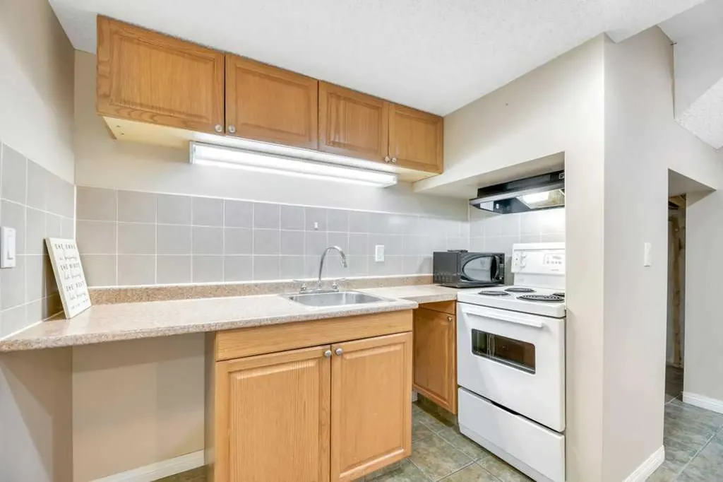 126 Covebrook Place NE Calgary AB T3K 0C9