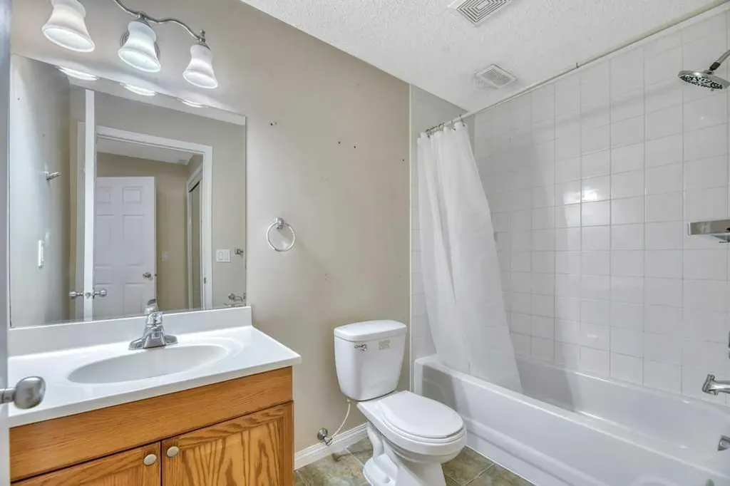 126 Covebrook Place NE Calgary AB T3K 0C9