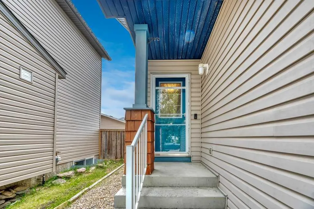 126 Covebrook Place NE Calgary AB T3K 0C9