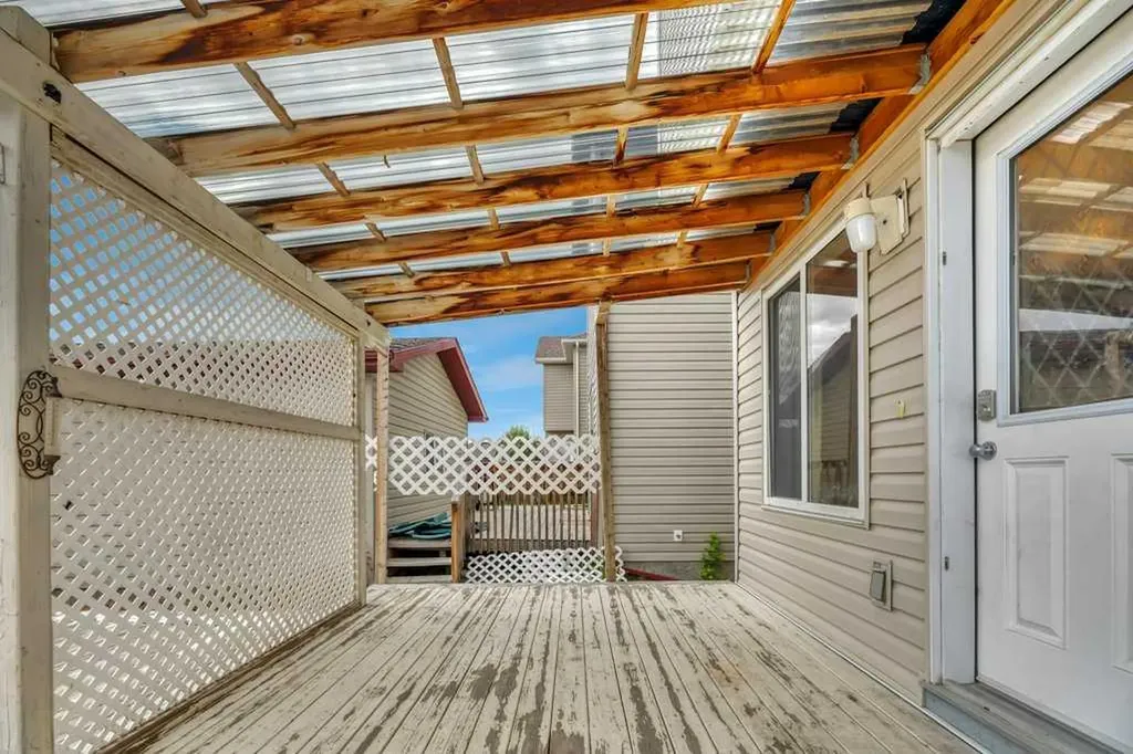 126 Covebrook Place NE Calgary AB T3K 0C9
