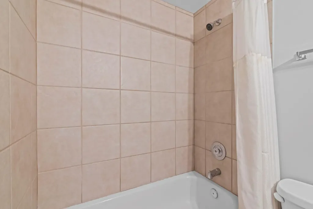 56 Hamlet Road SW Calgary AB T2V 3C8