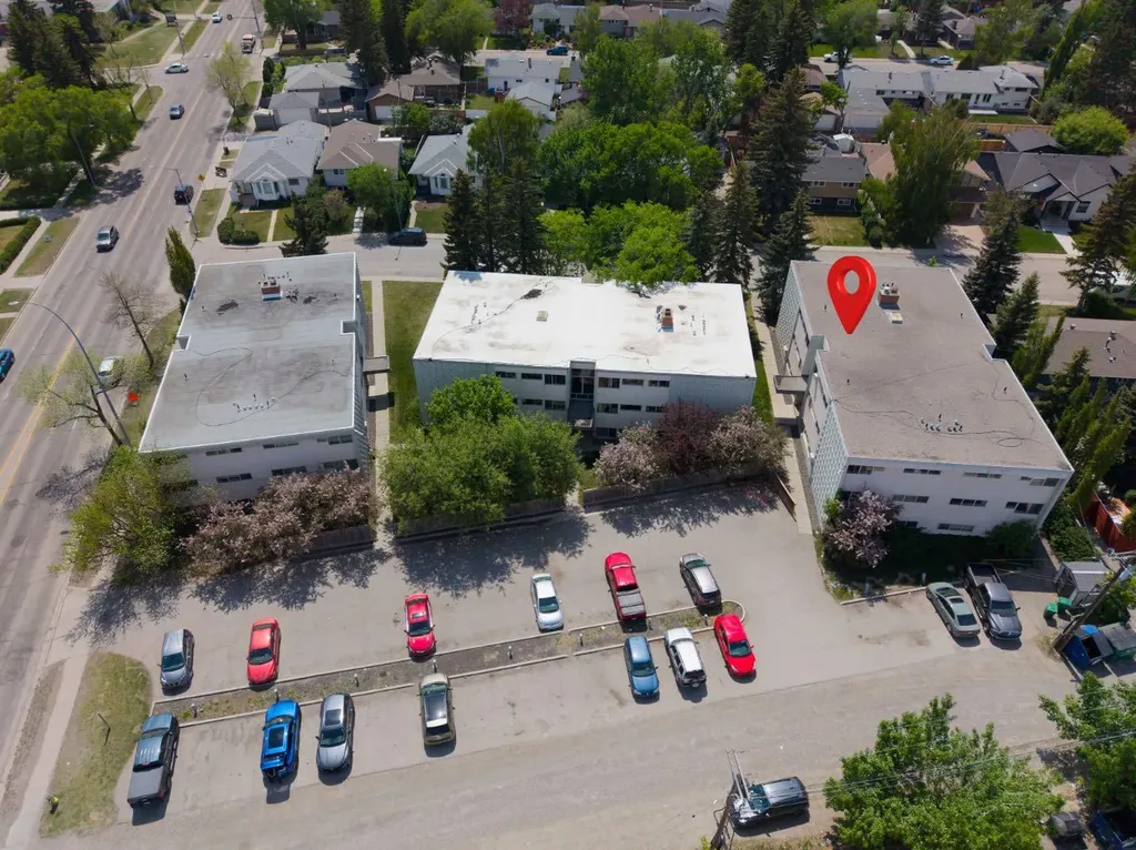 56 Hamlet Road SW Calgary AB T2V 3C8