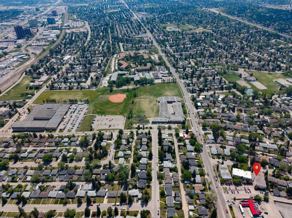 56 Hamlet Road SW Calgary AB T2V 3C8