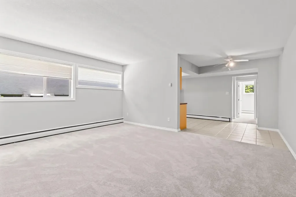 56 Hamlet Road SW Calgary AB T2V 3C8
