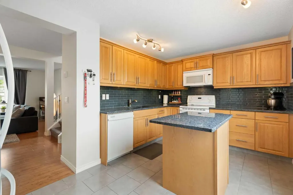 259 Woodside Circle SW Calgary AB T2W3K2