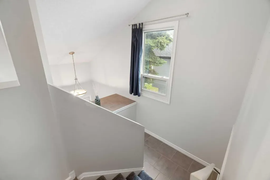 259 Woodside Circle SW Calgary AB T2W3K2