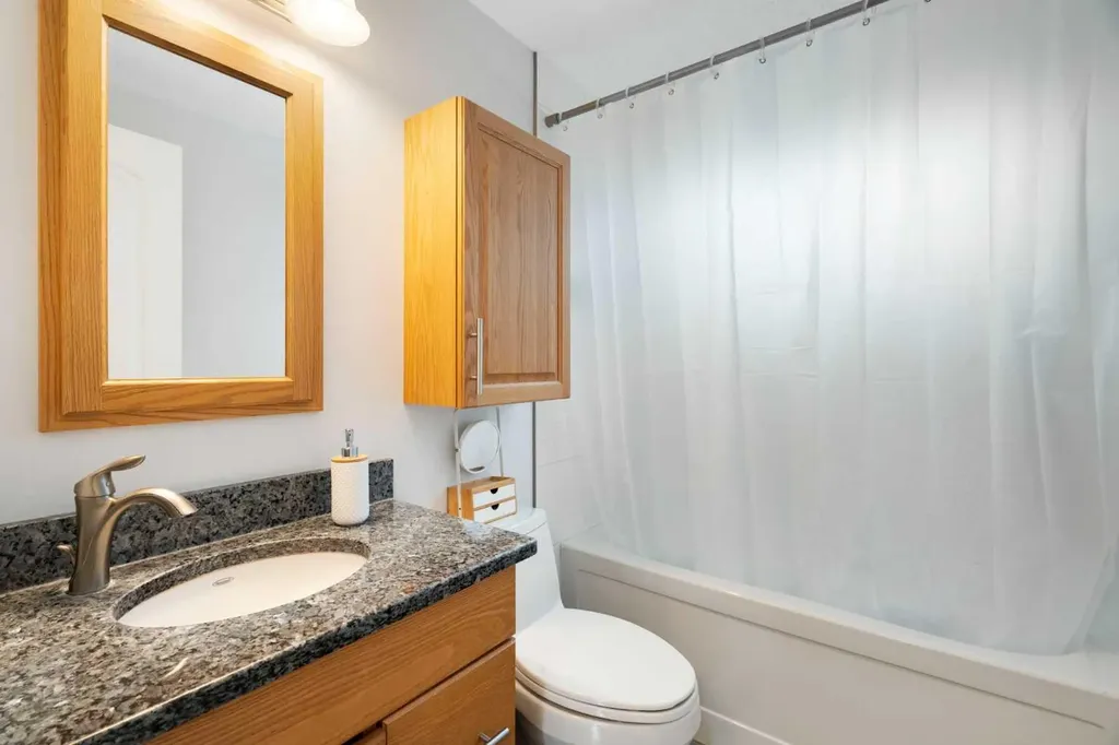 259 Woodside Circle SW Calgary AB T2W3K2