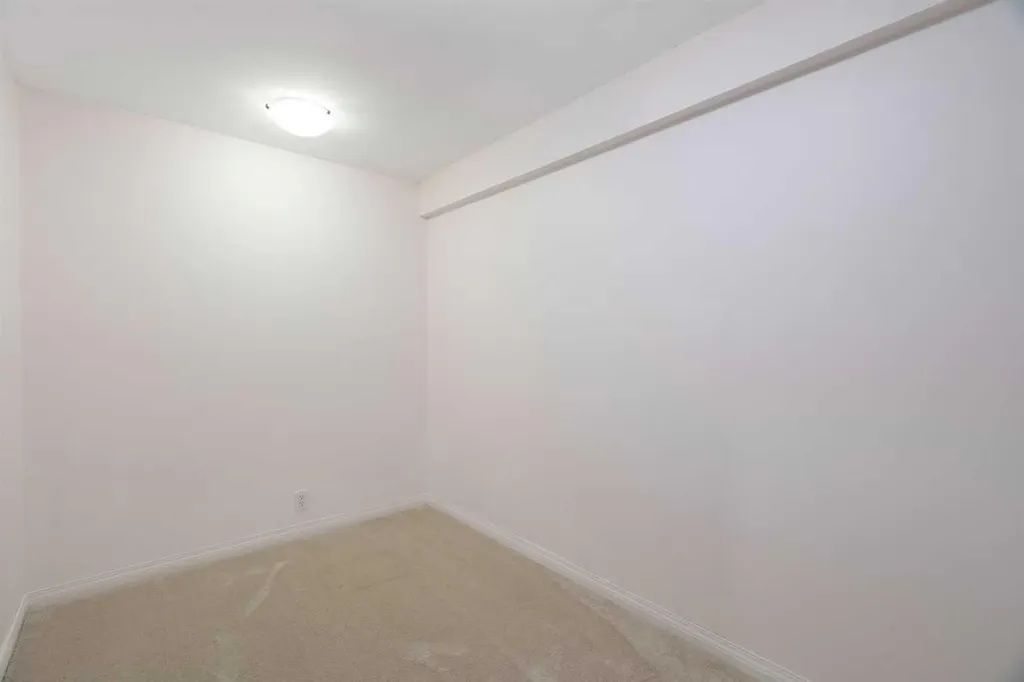 259 Woodside Circle SW Calgary AB T2W3K2