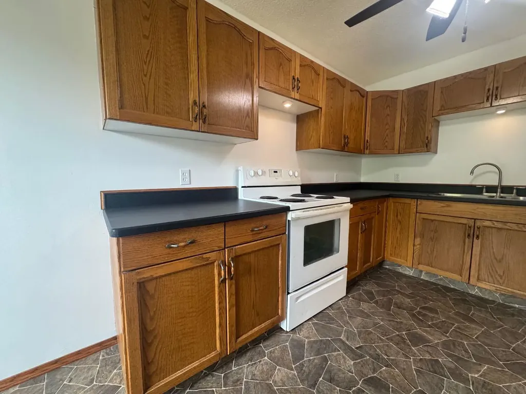 6013 63a Street Red Deer AB T4N 5P1