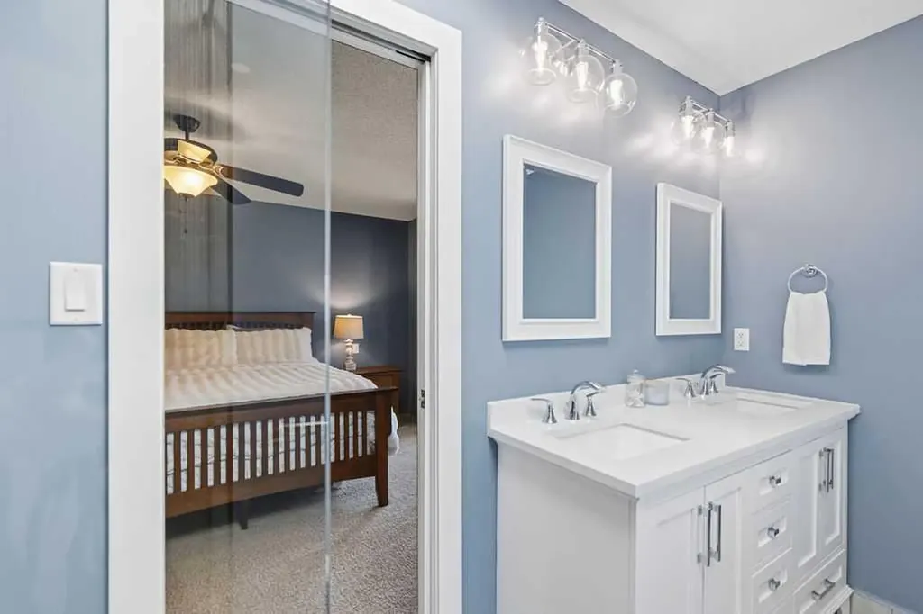 145 Straddock Crescent SW Calgary AB T3H 2S8