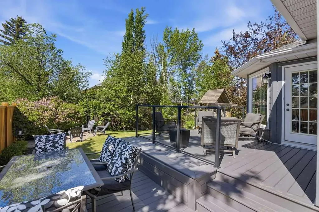 145 Straddock Crescent SW Calgary AB T3H 2S8